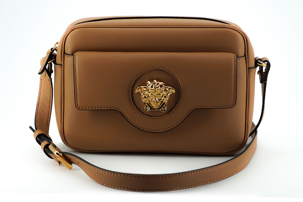 Elegante bolso de hombro Versace de piel marrón con funda para cámara