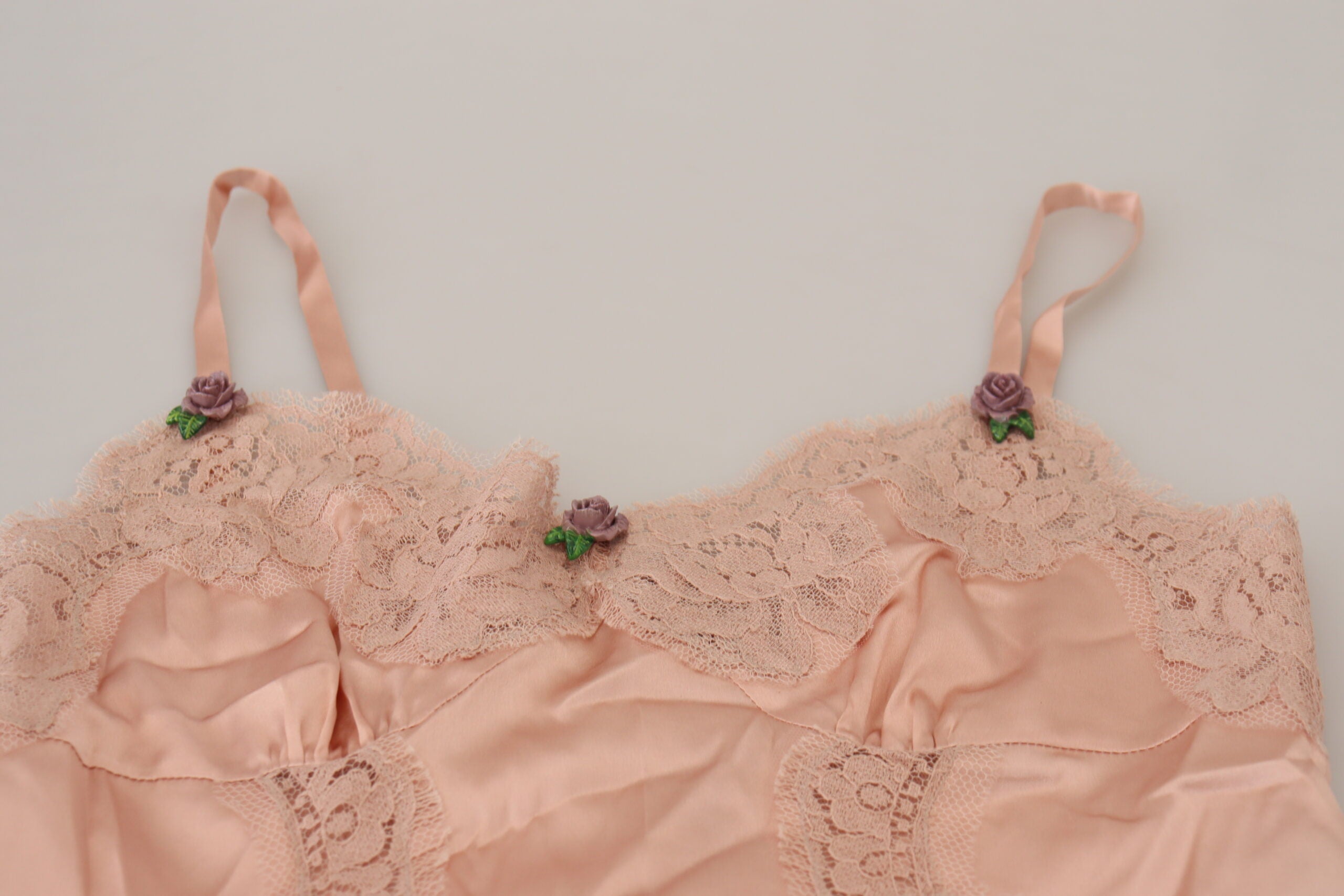 Dolce &amp; Gabbana Top de tirantes con rosas de encaje de satén rosa Lencería