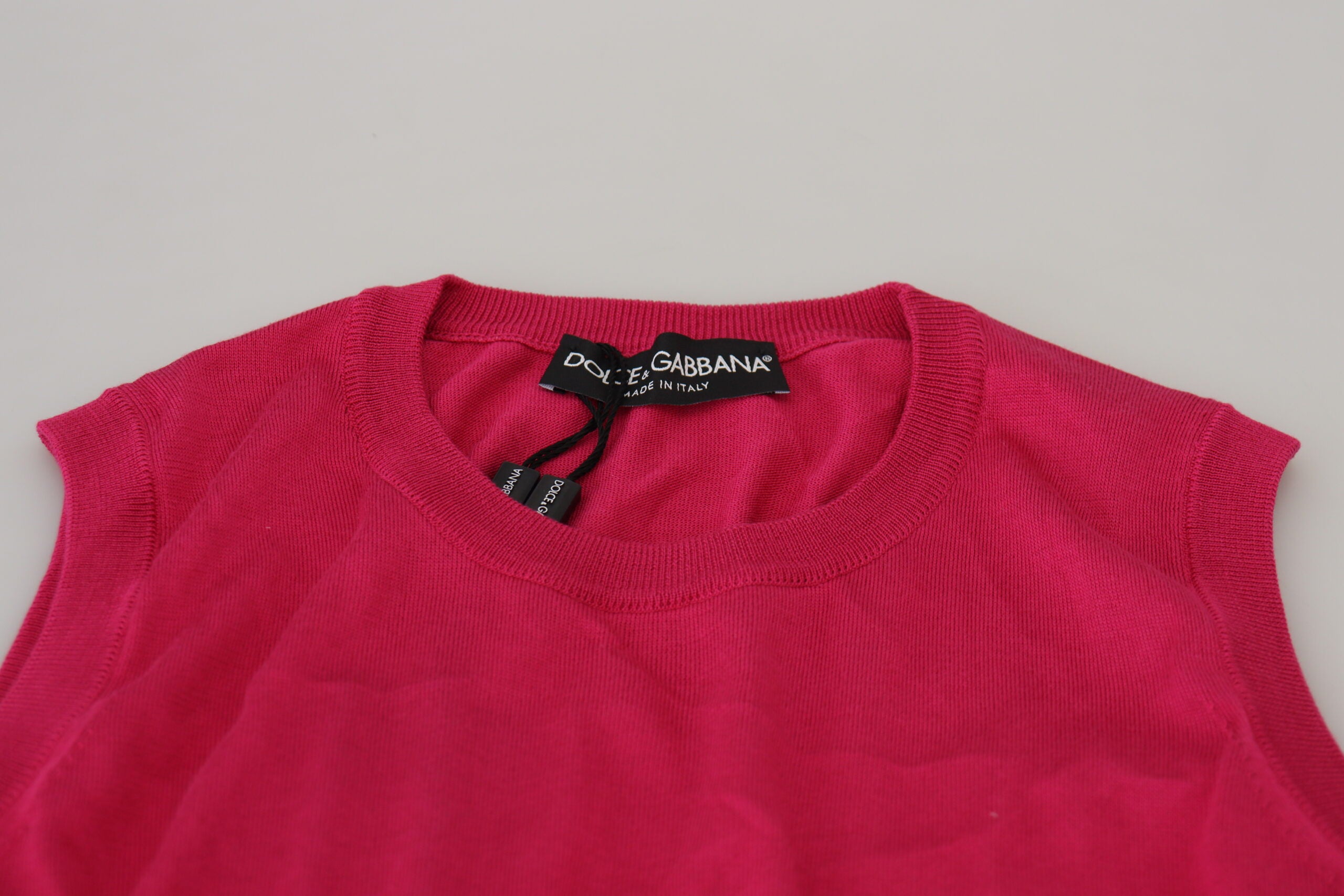 Camiseta sin mangas con cuello redondo y tirantes de seda rosa de Dolce &amp; Gabbana