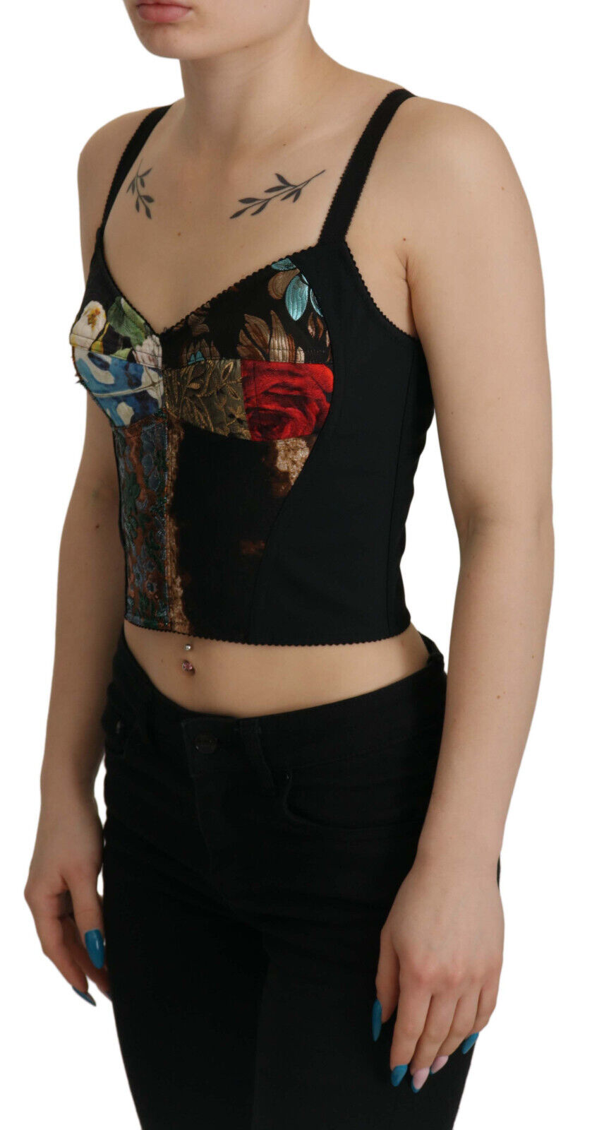Blusa Siciliana con patchwork negro y top corto con corsé de Dolce &amp; Gabbana