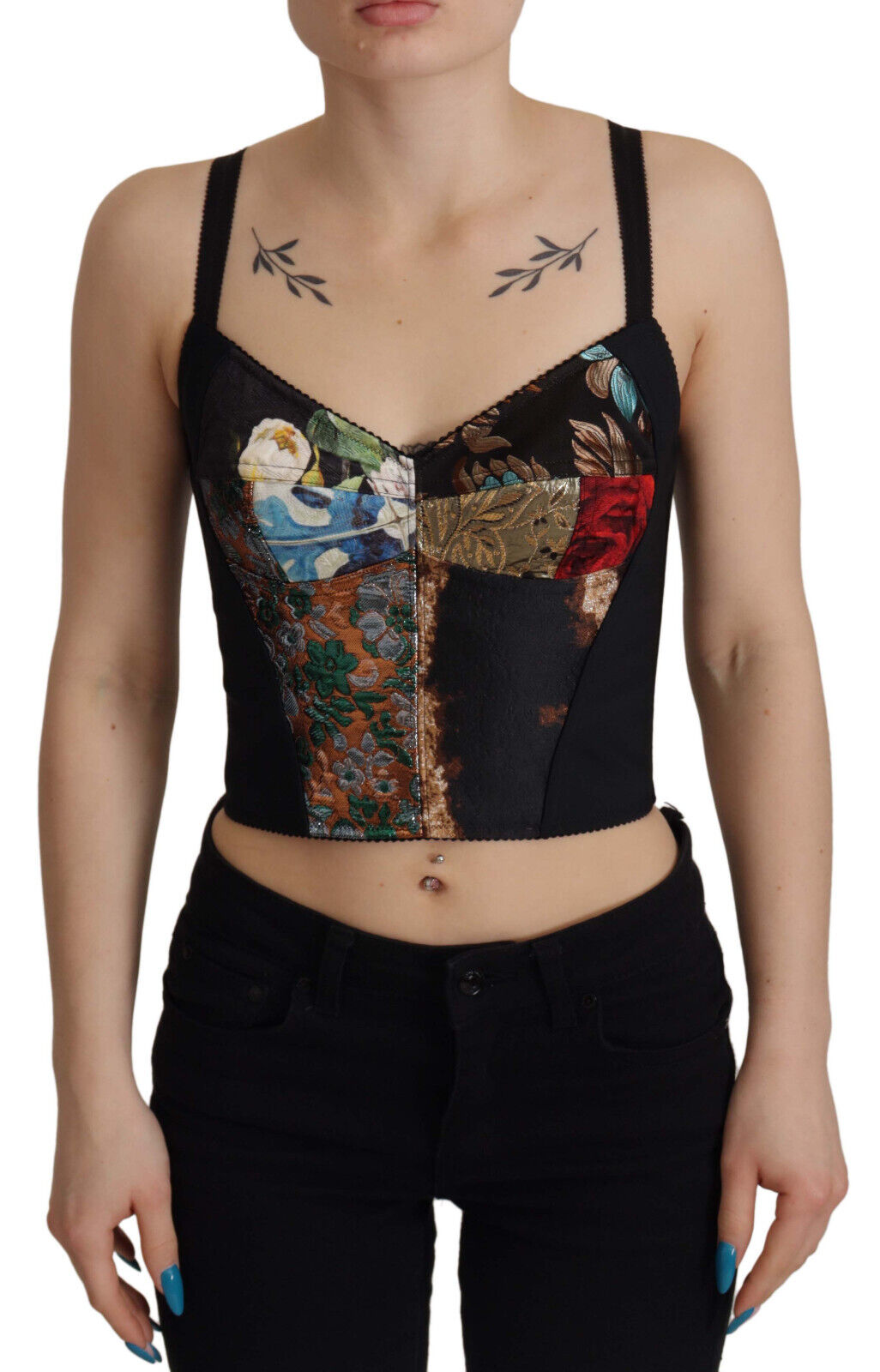 Blusa Siciliana con patchwork negro y top corto con corsé de Dolce &amp; Gabbana