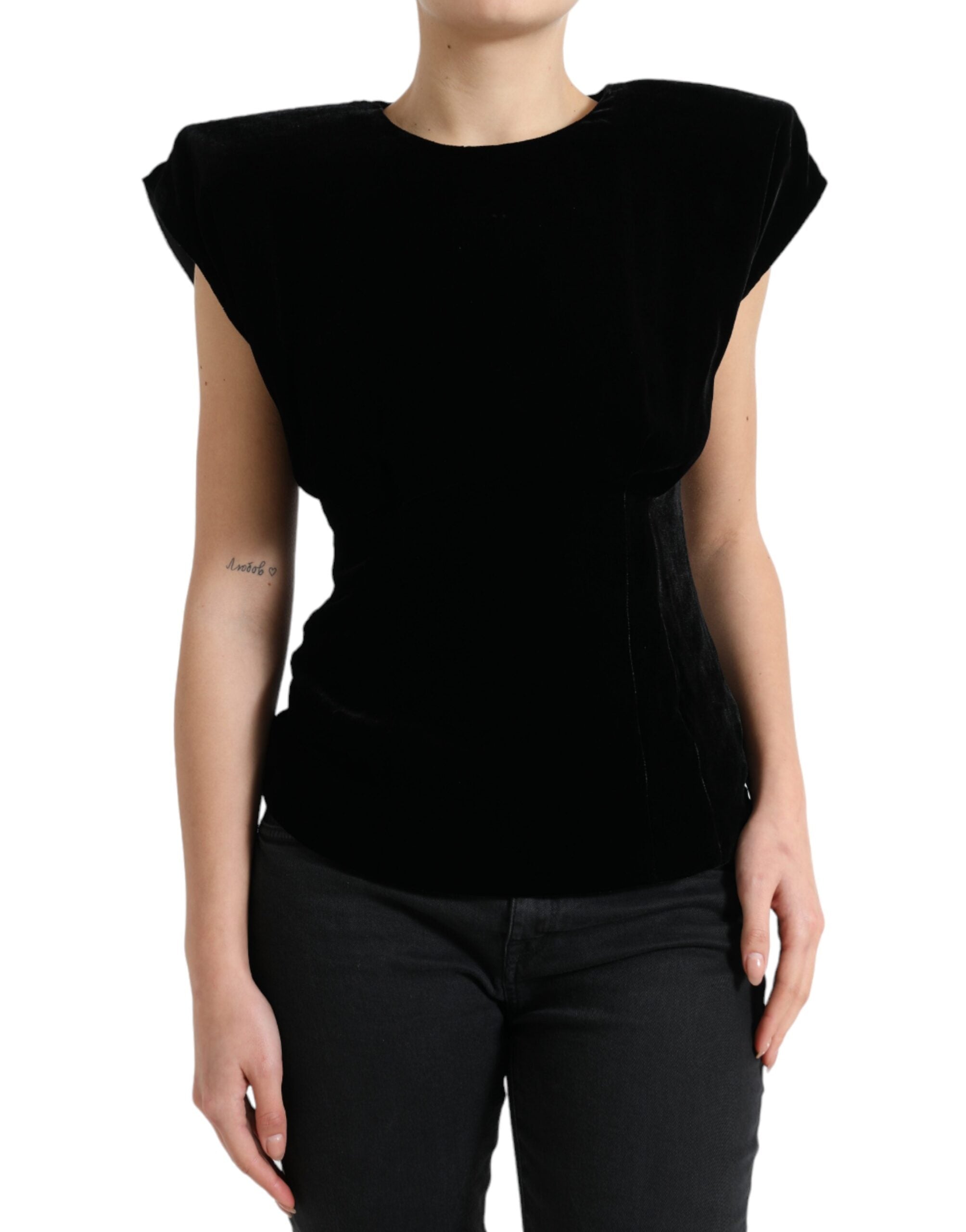 Blusa ajustada de terciopelo negro con hombros acolchados de Dolce &amp; Gabbana