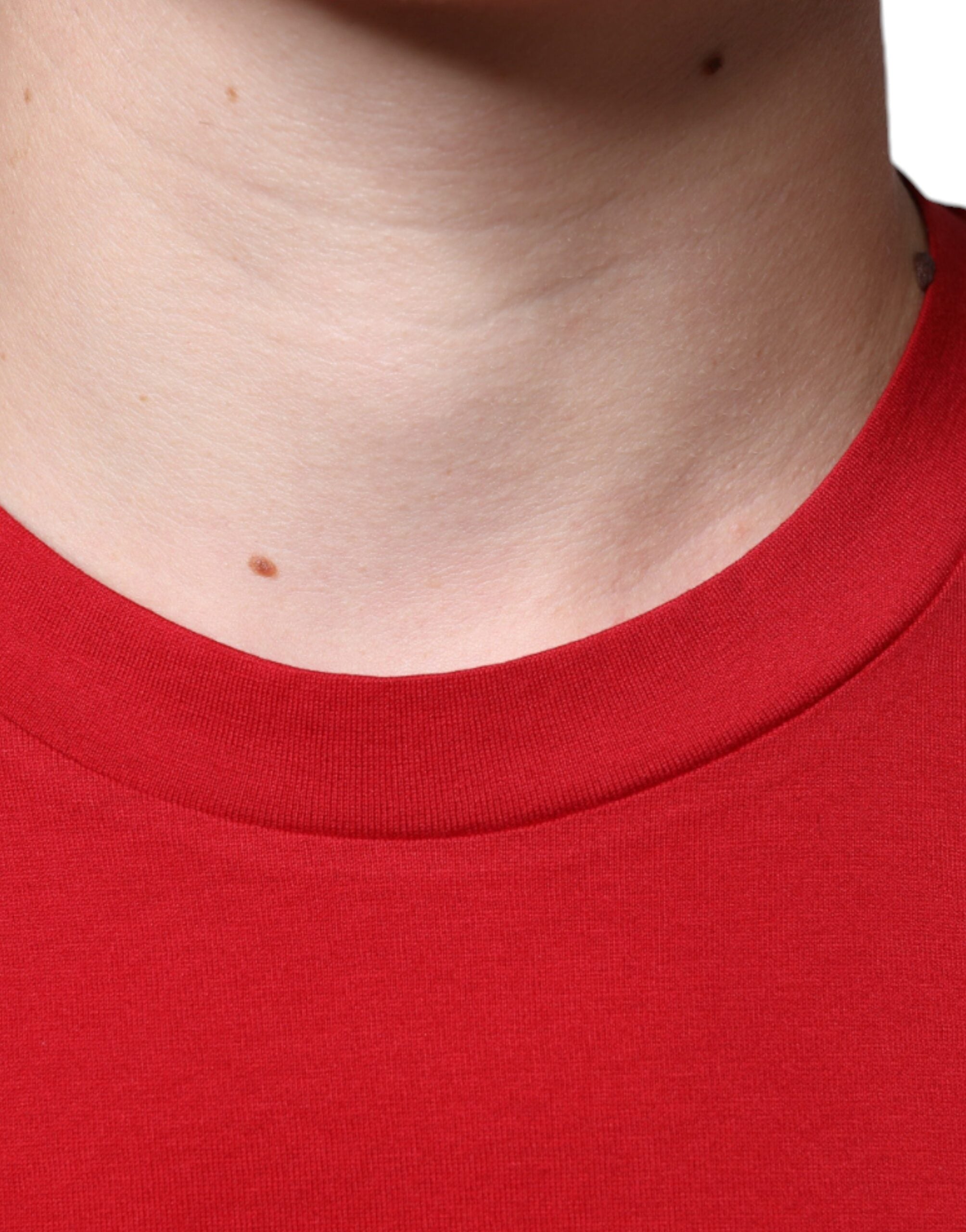 Camiseta de cuello redondo con estampado del logotipo DG de algodón rojo de Dolce &amp; Gabbana