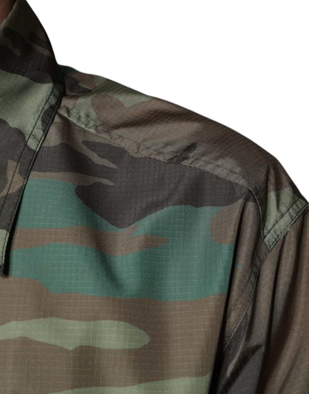 Camisa de botones con estampado de camuflaje multicolor de Dolce &amp; Gabbana