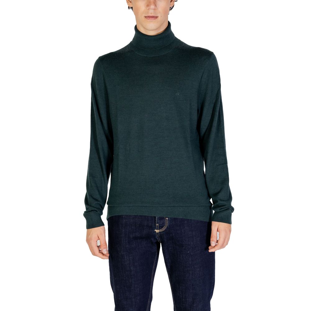Cuello alto de lana verde de Calvin Klein
