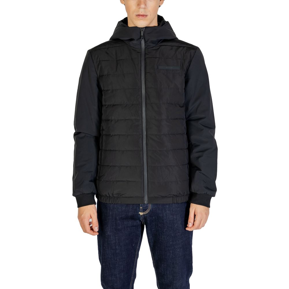 Chaquetas y abrigos de poliéster reciclado negro de Calvin Klein