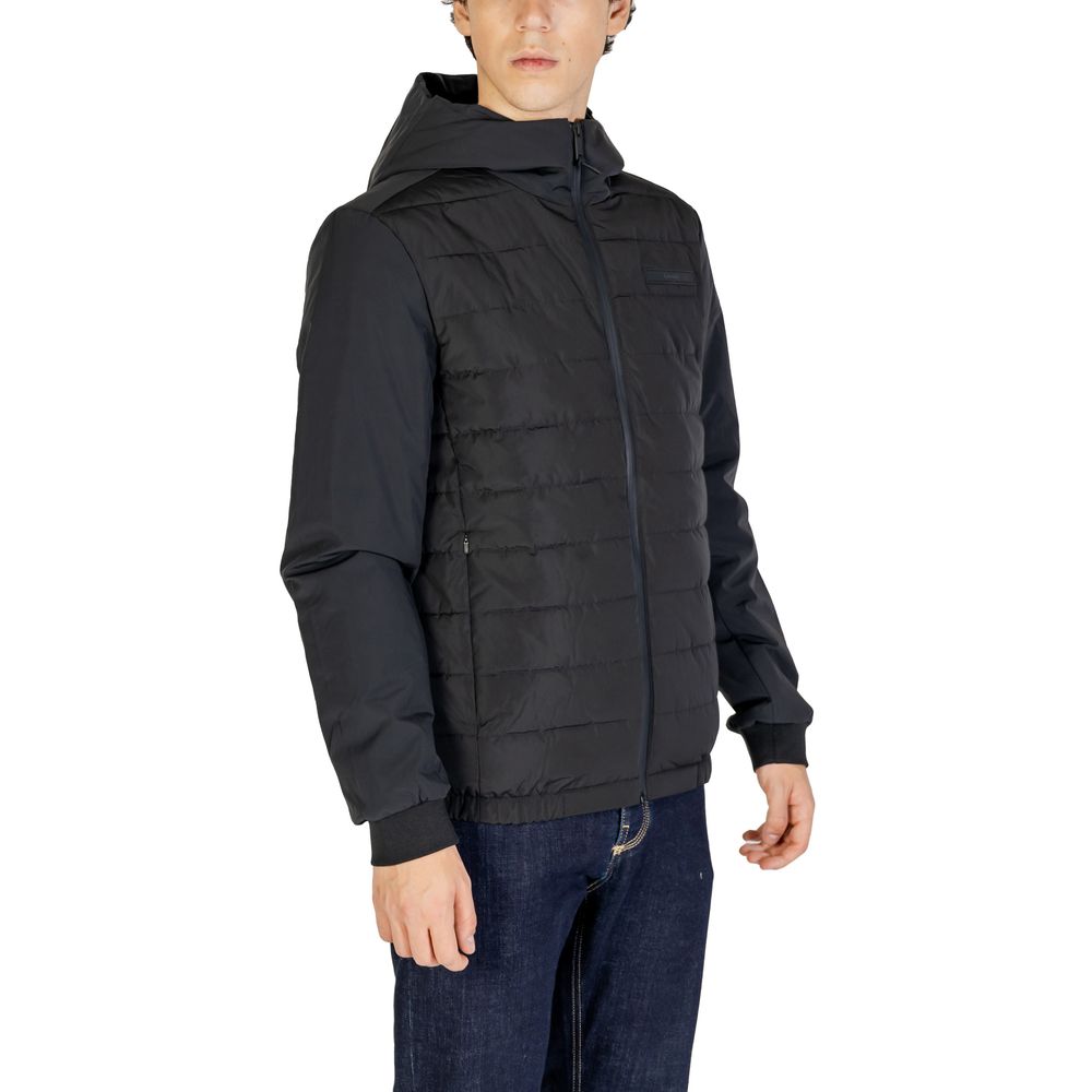 Chaquetas y abrigos de poliéster reciclado negro de Calvin Klein