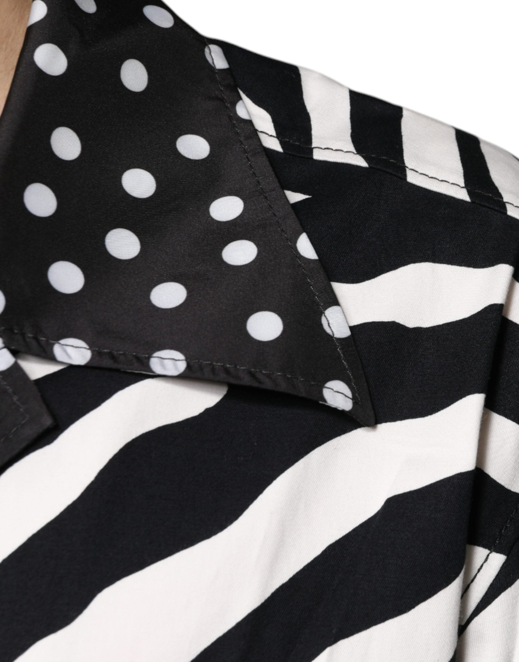 Camisa oversize con botones y estampado de cebra en blanco y negro de Dolce &amp; Gabbana