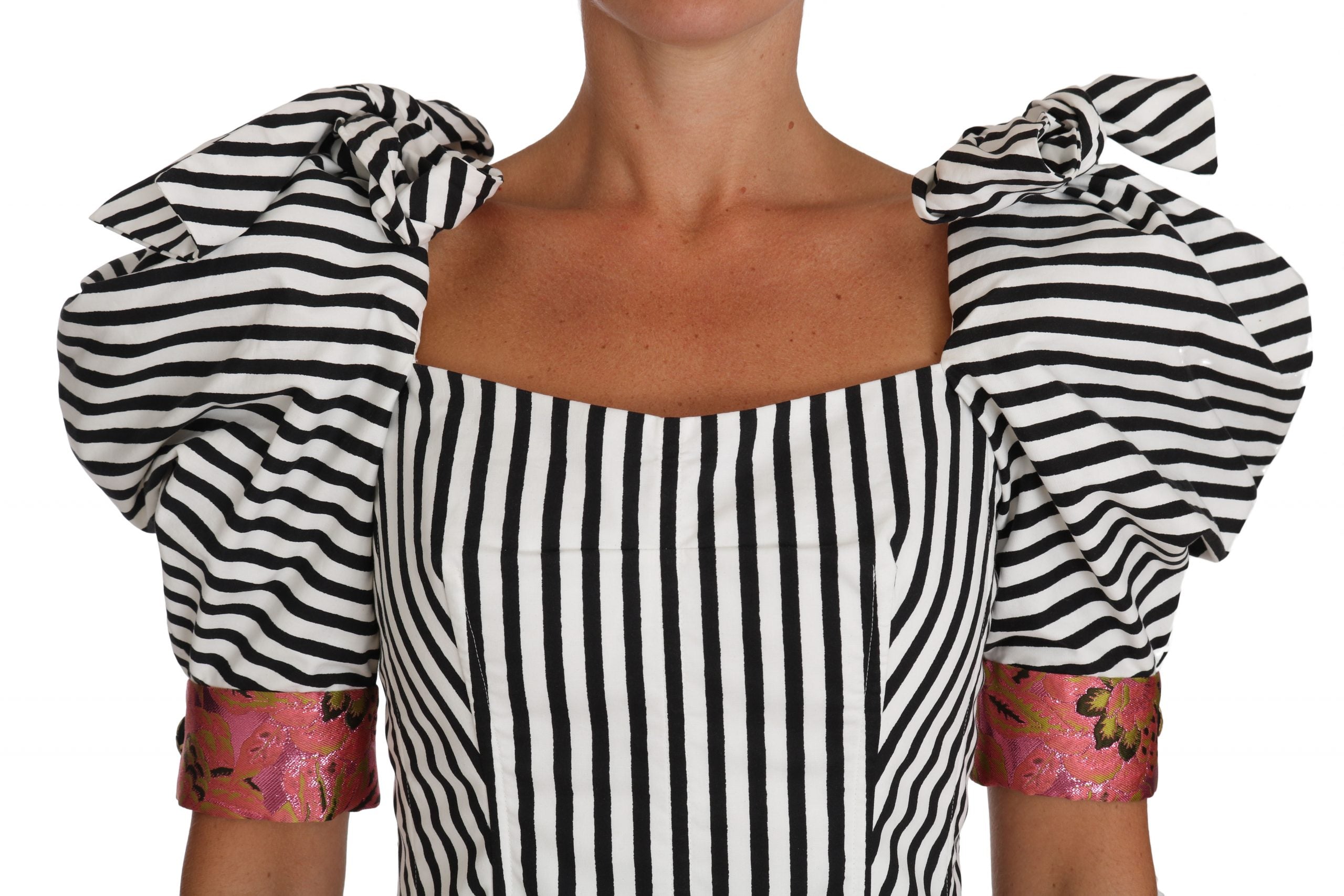 Camisas Dolce &amp; Gabbana con top corto a rayas blancas y negras y mangas abullonadas