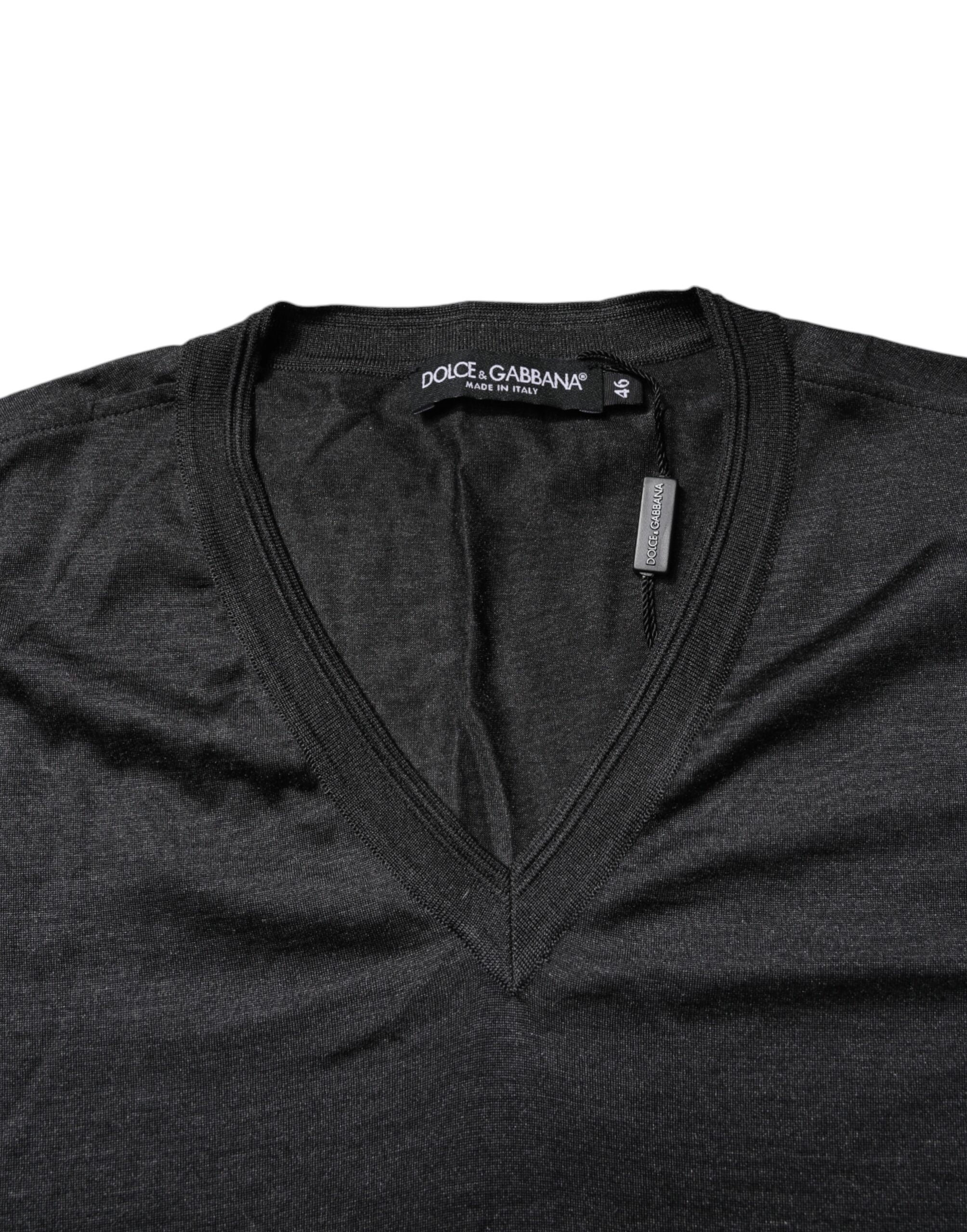 Camiseta de manga corta con cuello en V de seda gris oscuro de Dolce &amp; Gabbana