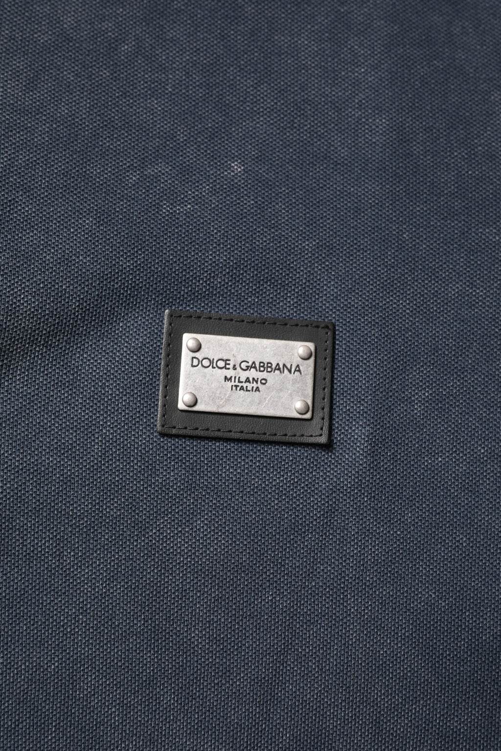 Polo de algodón con placa del logotipo azul oscuro de Dolce &amp; Gabbana para hombre